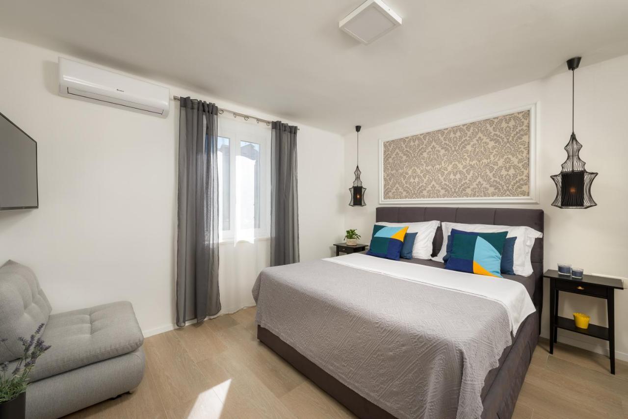 Villa Roko- The Spacious Luxury 特罗吉尔 外观 照片